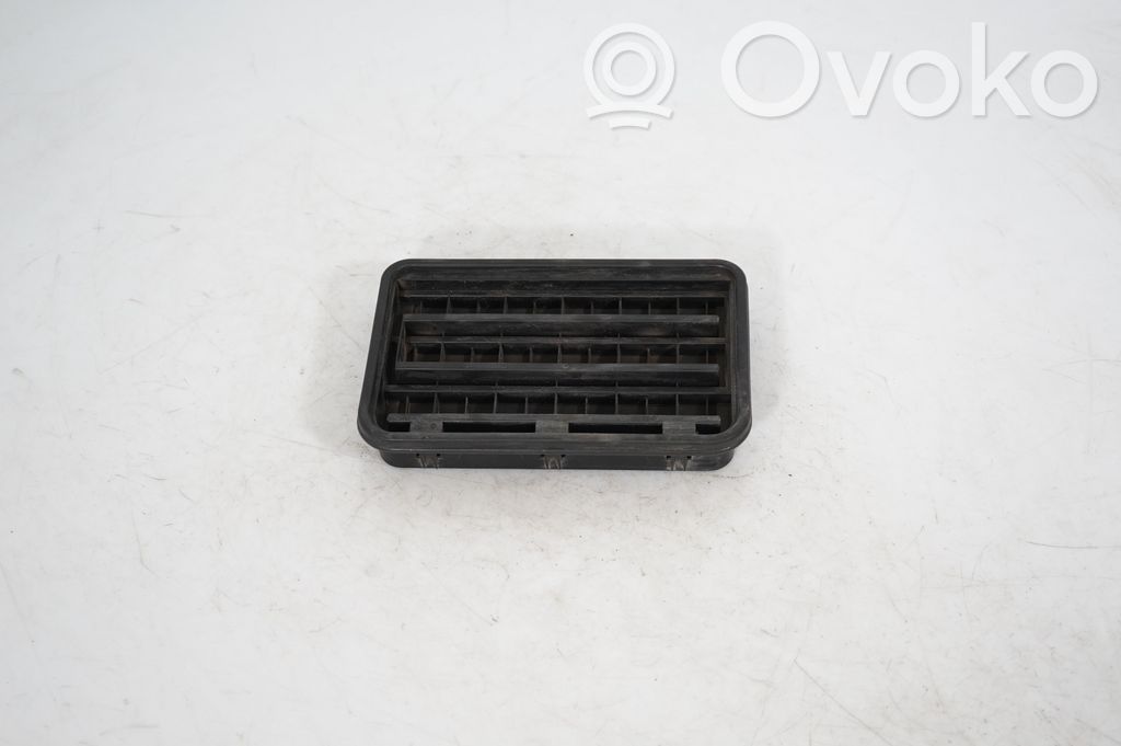 Quarter panel pressure vent (3)