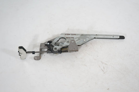 Handbrake/parking brake lever assembly