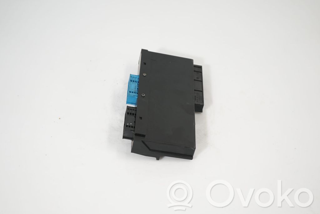 Comfort/convenience module (5)