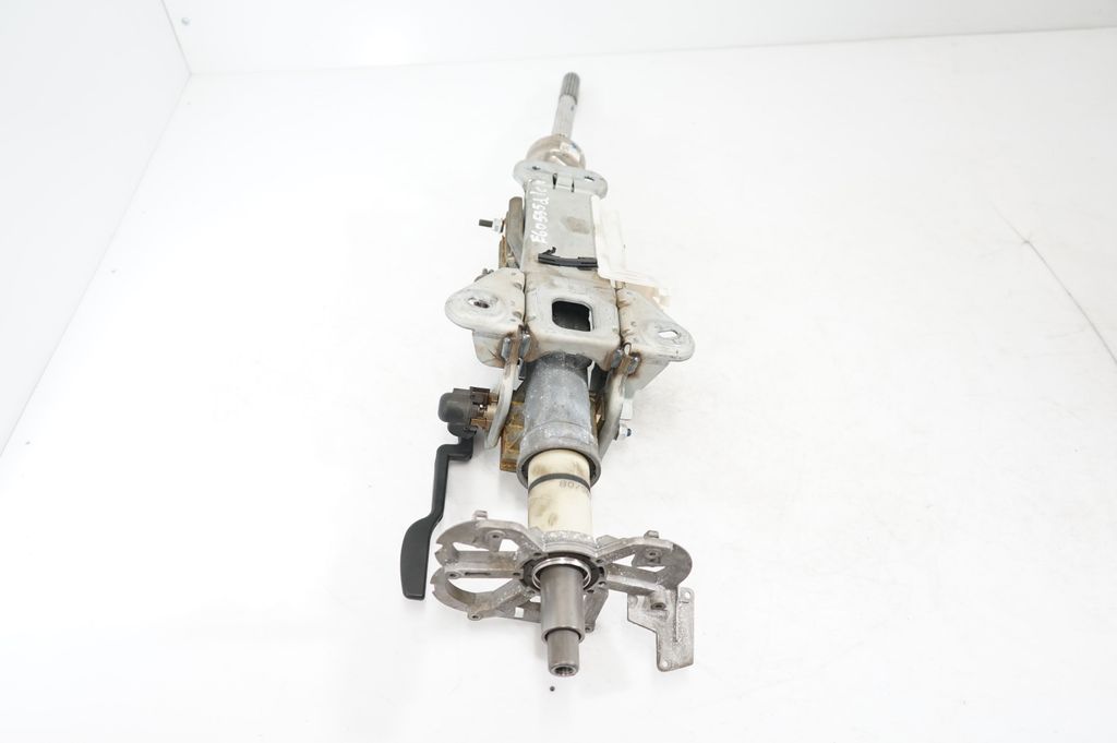 Steering wheel axle (5)