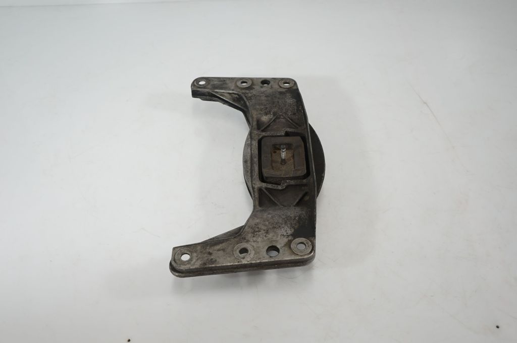 Gearbox mounting bracket (2)