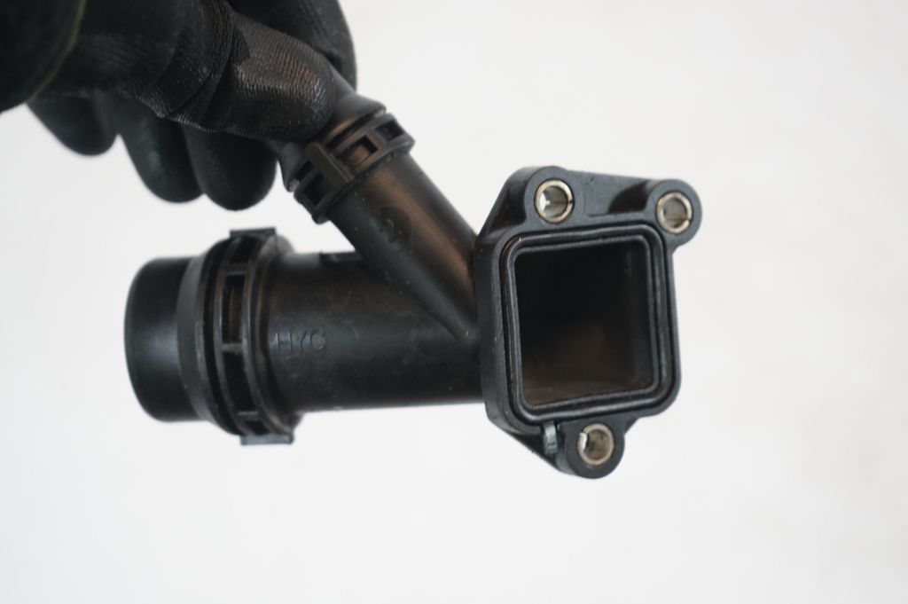 Engine coolant pipe/hose (6)