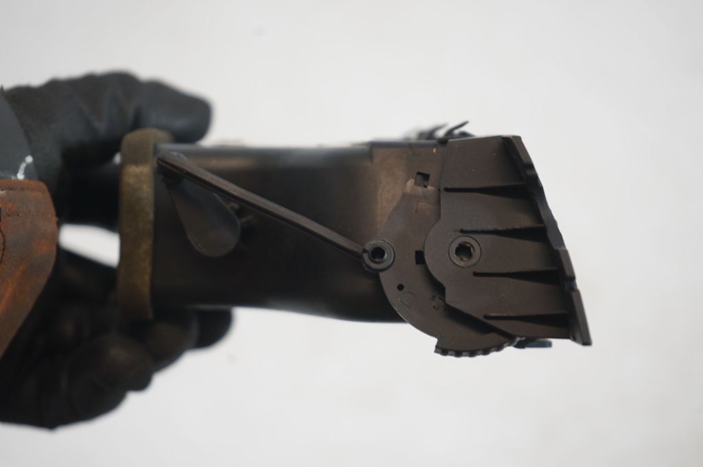 Dashboard side air vent grill/cover trim (6)