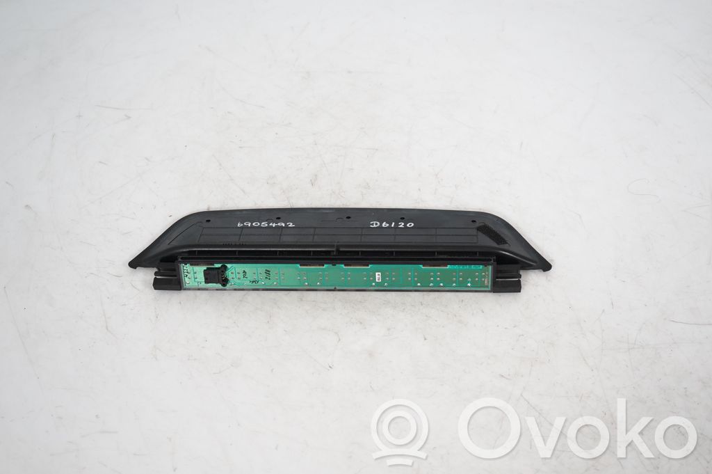 Third/center stoplight (5)