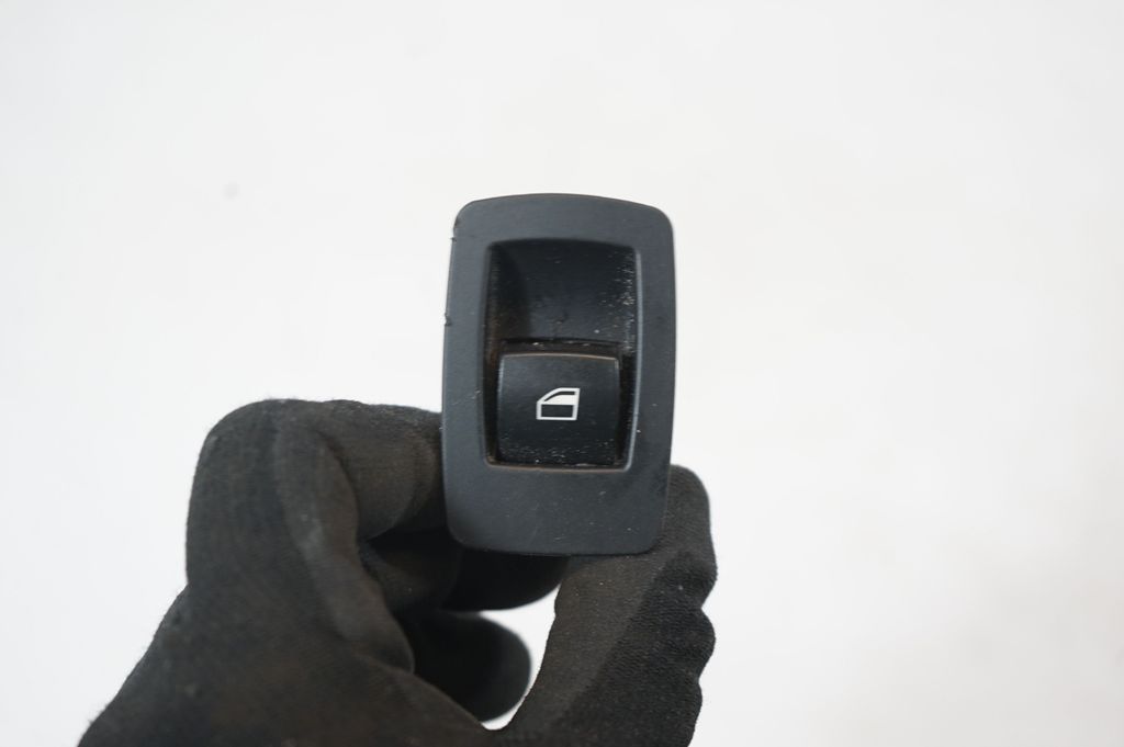 Electric window control switch (6)