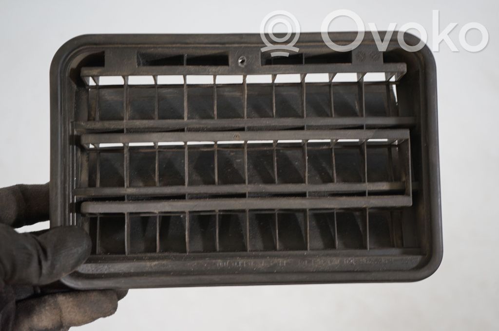 Quarter panel pressure vent (6)