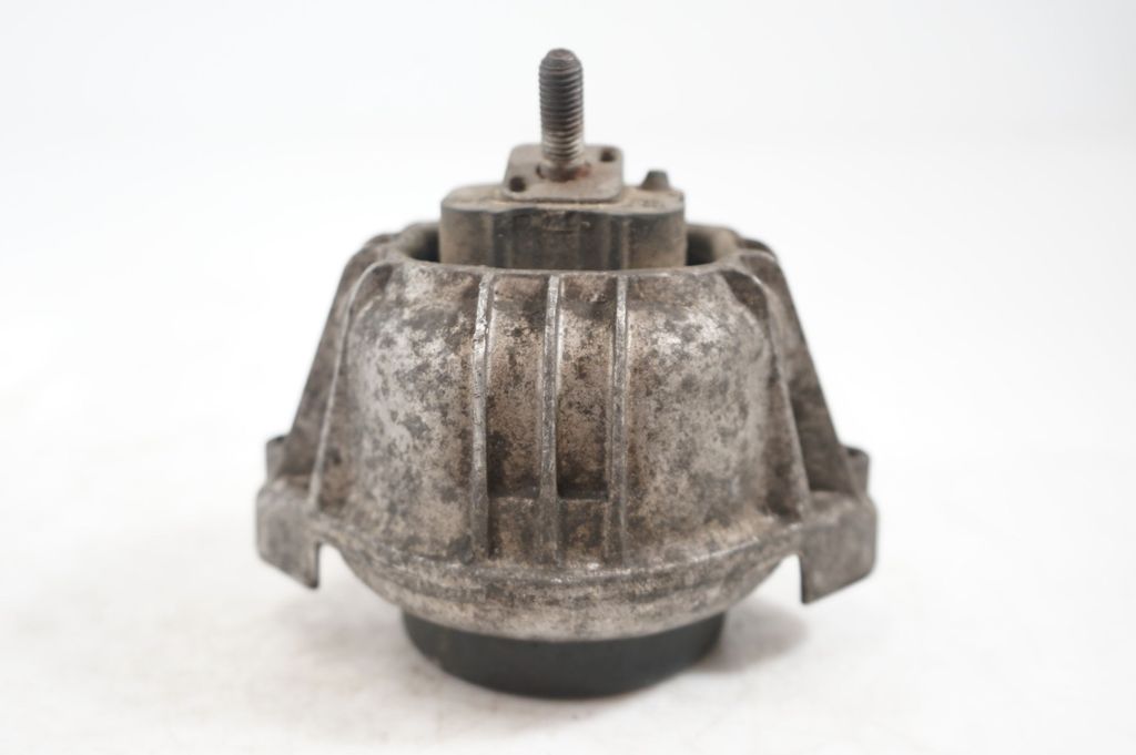 Engine mount bracket (4)