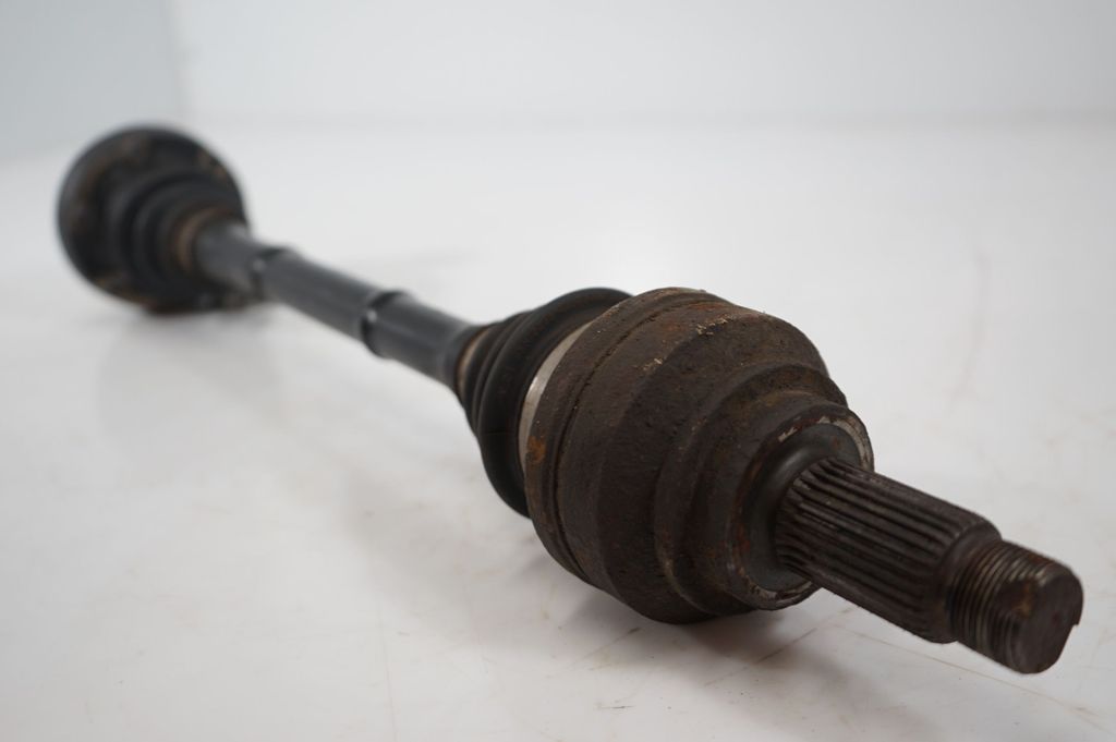 Rear driveshaft (5)
