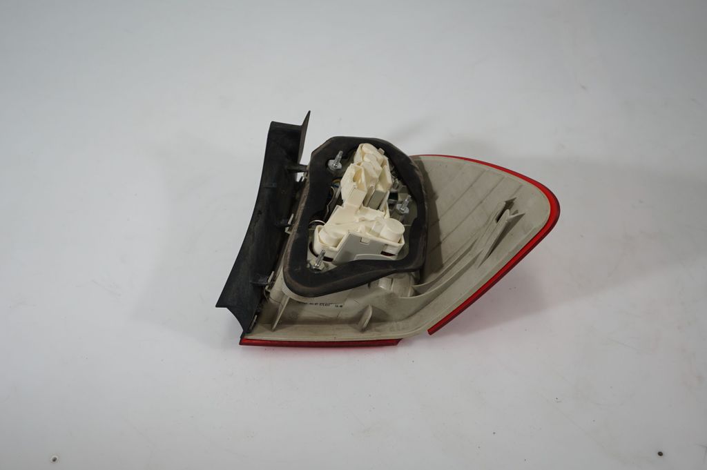 Rear/tail lights (5)