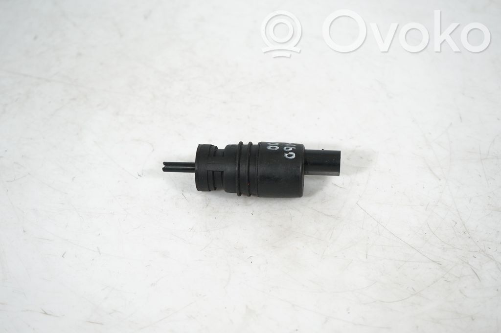 Windscreen/windshield washer pump (7)