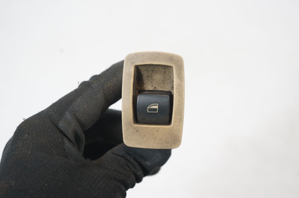 Electric window control switch (6)