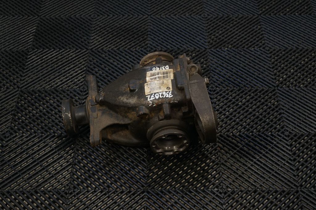 Rear differential (4)