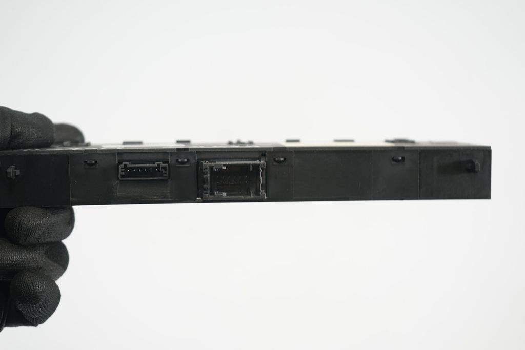 Seat heating switch (7)