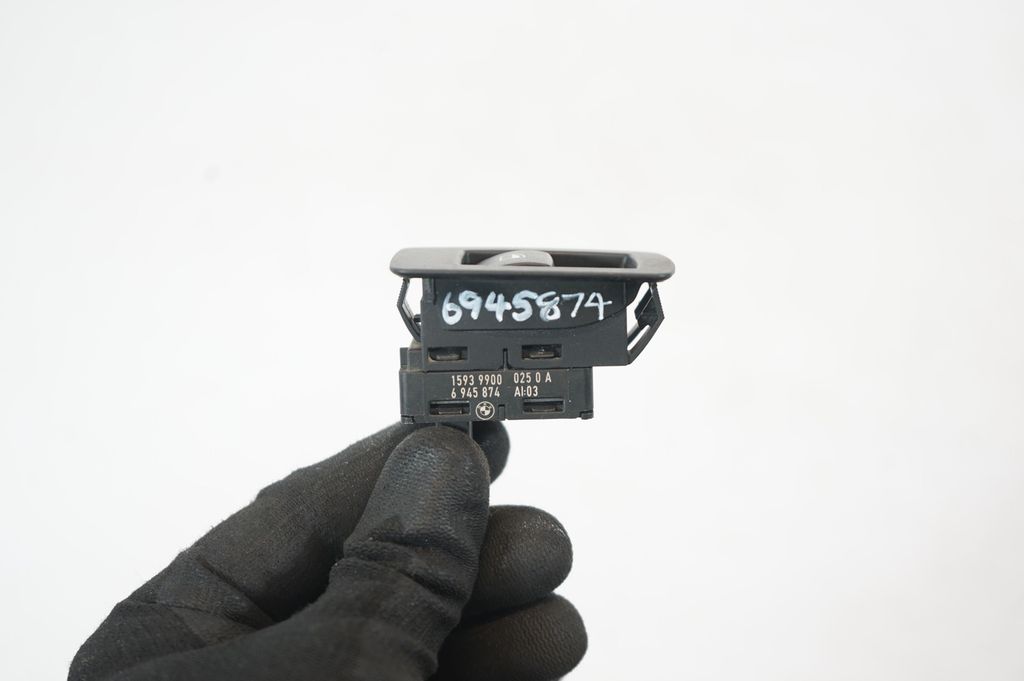 Electric window control switch (6)