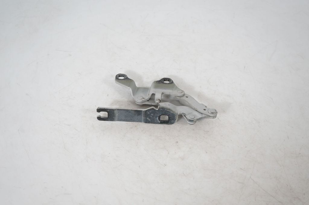 Engine bonnet/hood hinges (5)