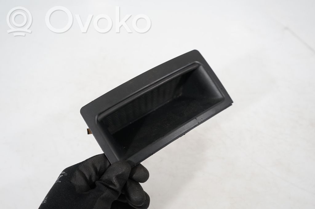 Glove box central console (7)