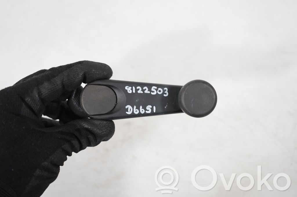 Rear door window winding handle (7)