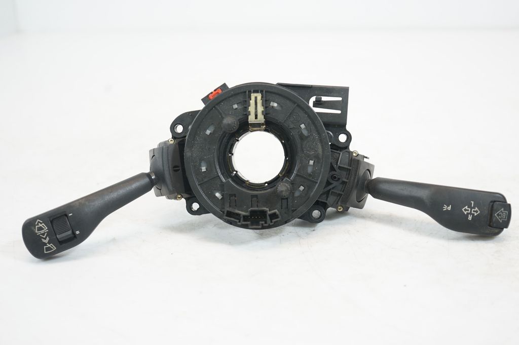 Wiper turn signal indicator stalk/switch (9)