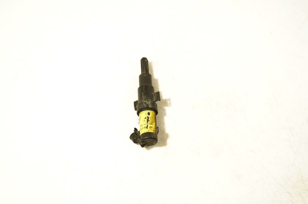 Headlight washer spray nozzle (3)