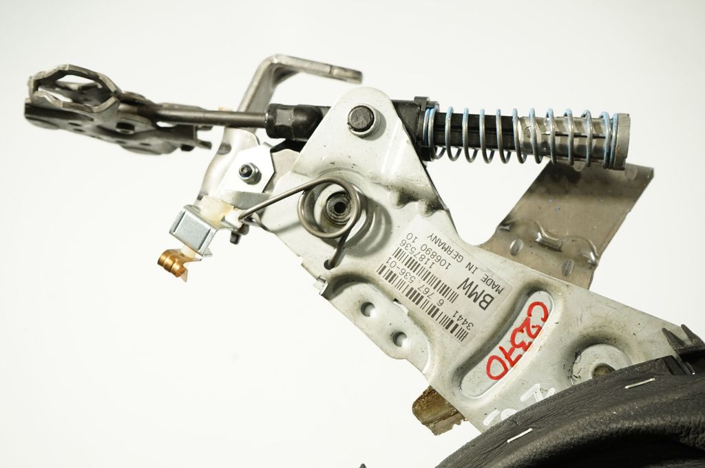 Handbrake/parking brake lever assembly (7)