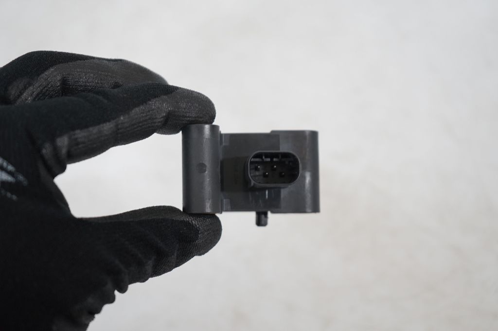 Airbag deployment crash/impact sensor (6)