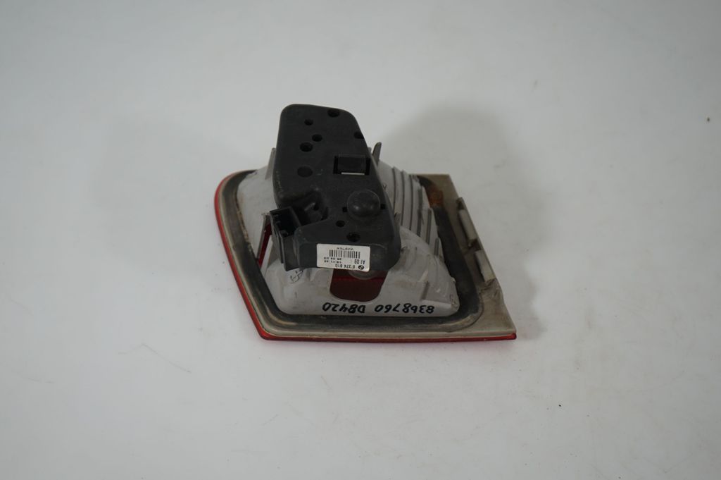 Tailgate rear/tail lights (5)