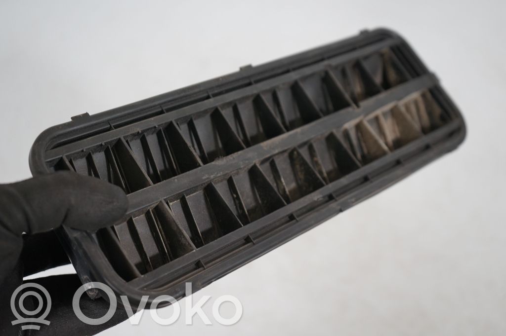 Quarter panel pressure vent (6)