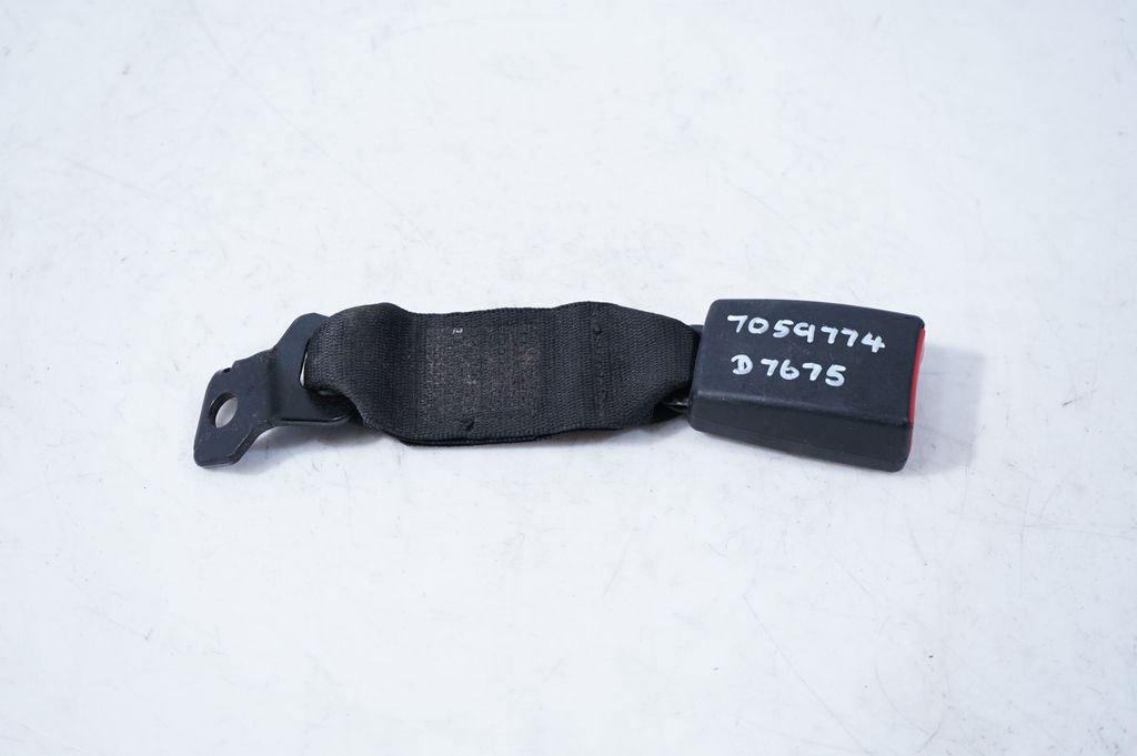 Rear seatbelt buckle