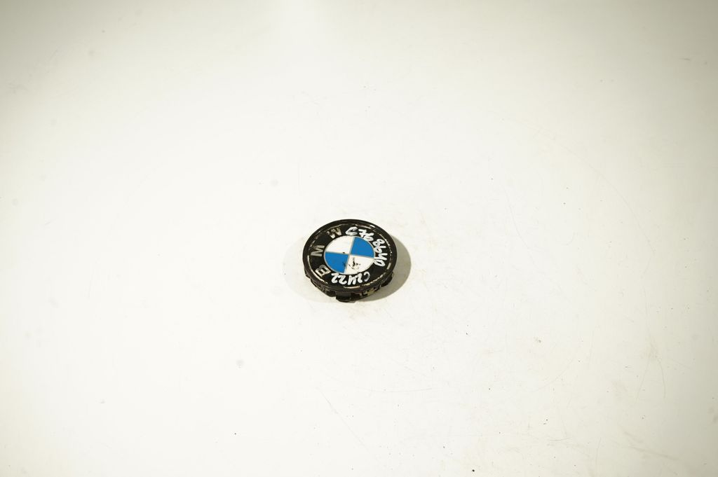 Original wheel cap (4)
