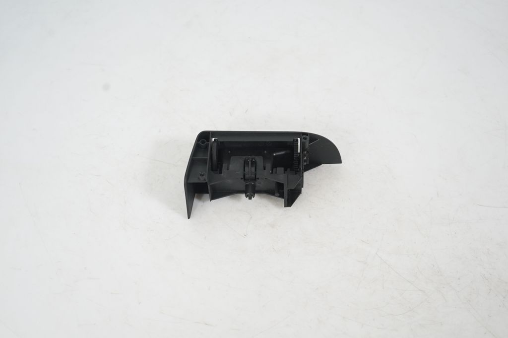 Rear door ashtray (5)