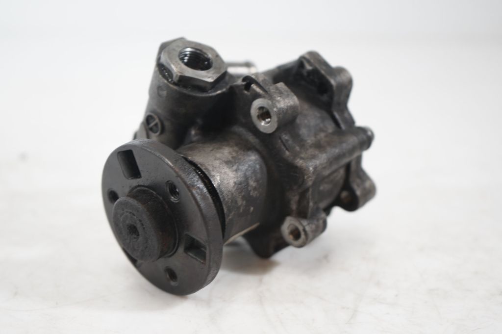 Power steering pump (7)