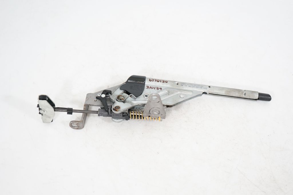 Handbrake/parking brake lever assembly