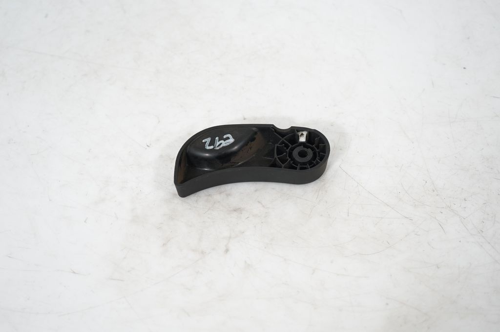 Engine bonnet (hood) release handle (5)