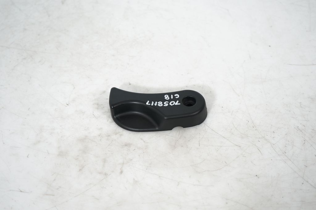 Engine bonnet (hood) release handle (3)