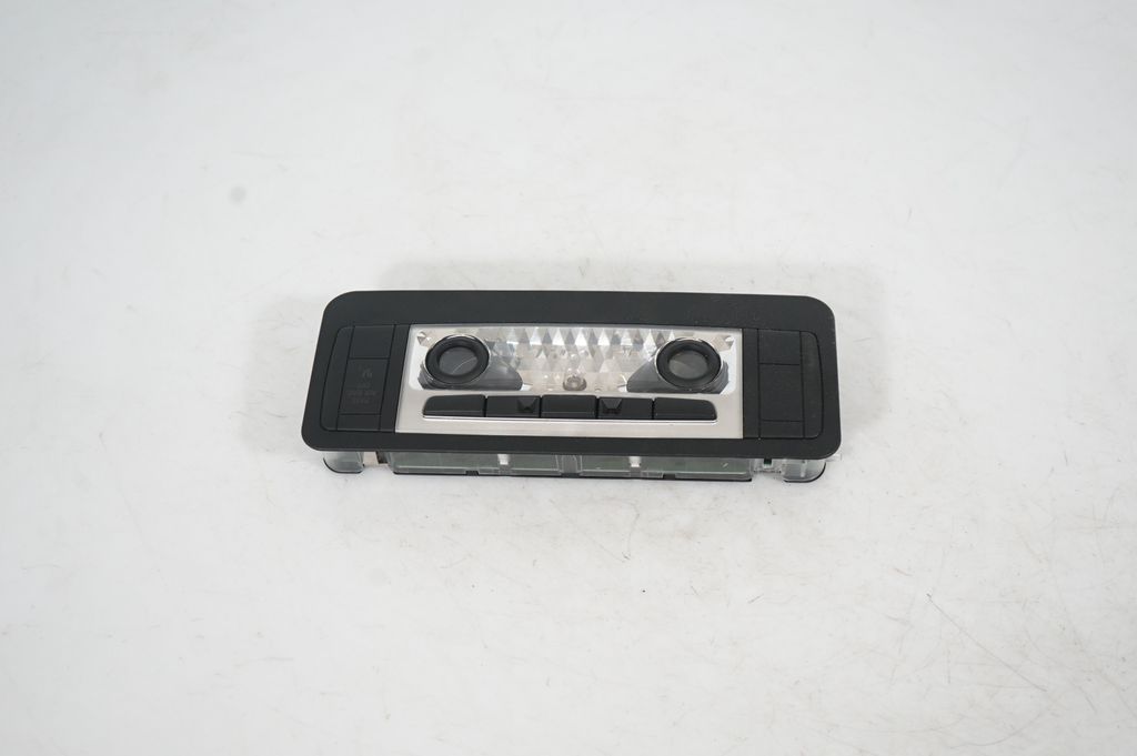 Front seat light (3)