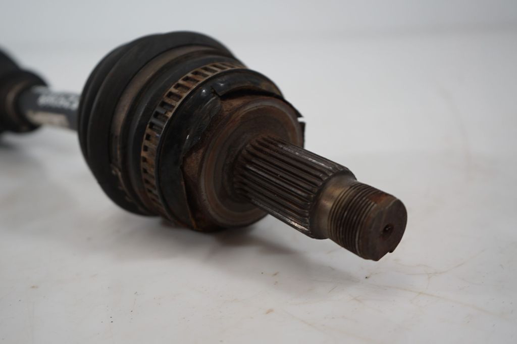 Front driveshaft (4)