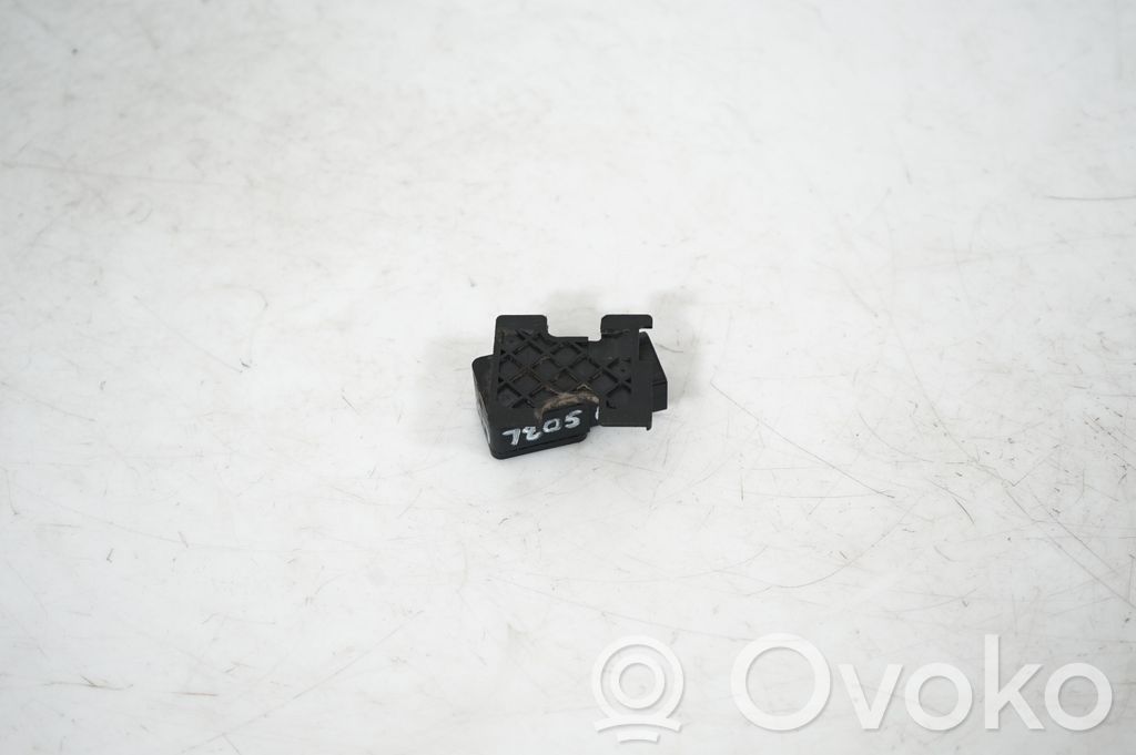 Exhaust gas pressure sensor (6)