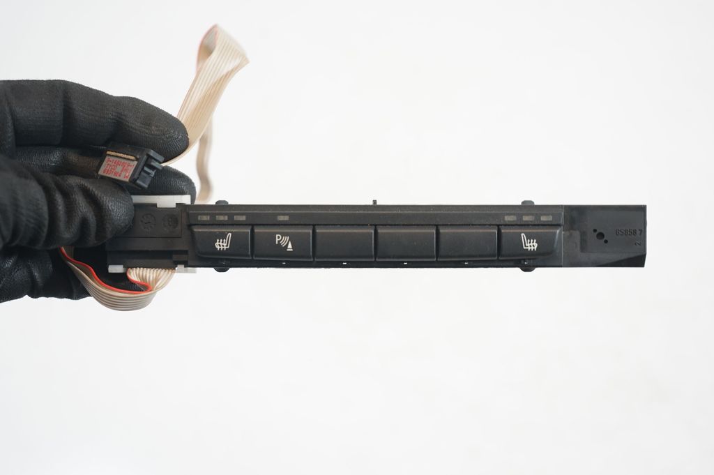 Seat heating switch (6)