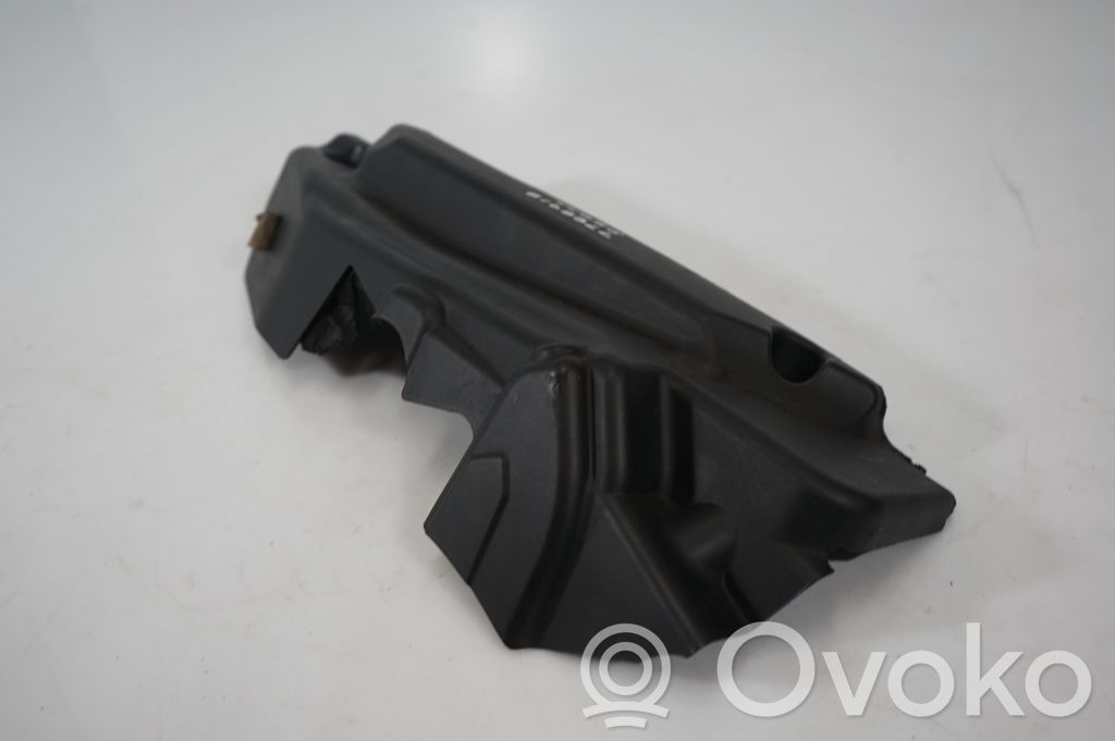 Engine cover (trim) (6)