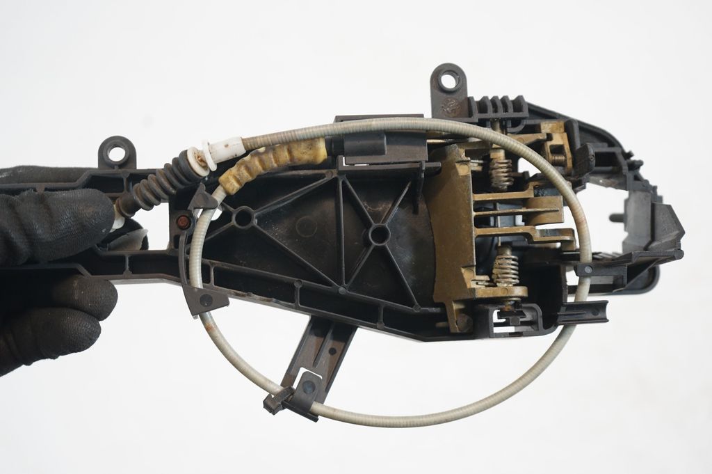 Rear door exterior handle/bracket (6)