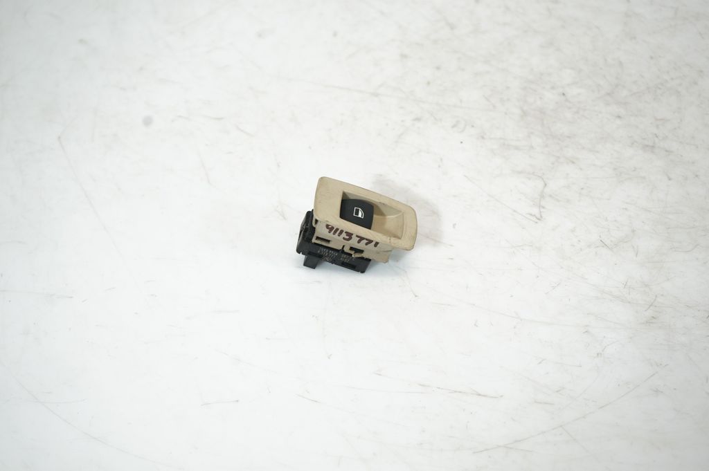 Electric window control switch (4)