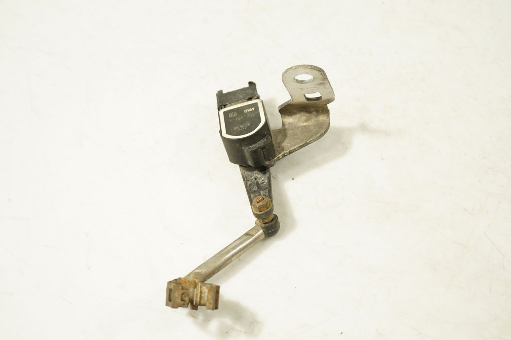 Headlight/headlamp level sensor (3)