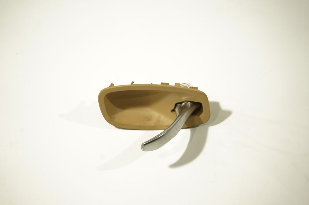 Front door interior handle (6)