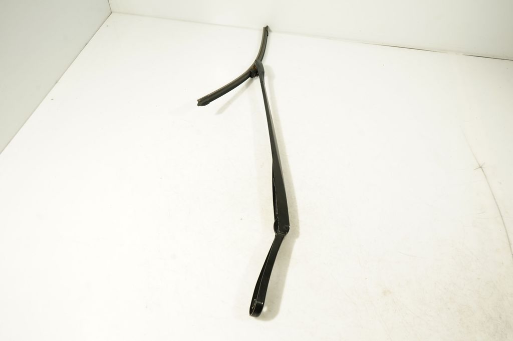 Windshield/front glass wiper blade (2)