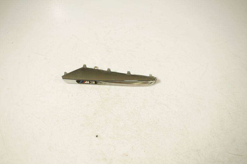 Front fender indicator light (5)