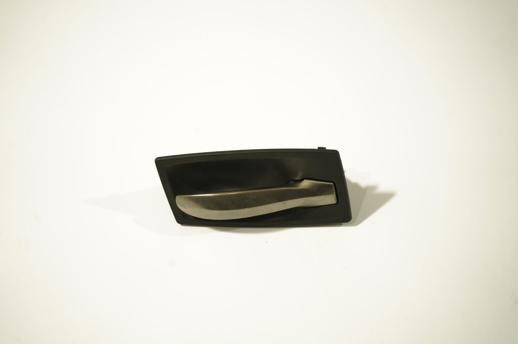 Rear door interior handle (5)