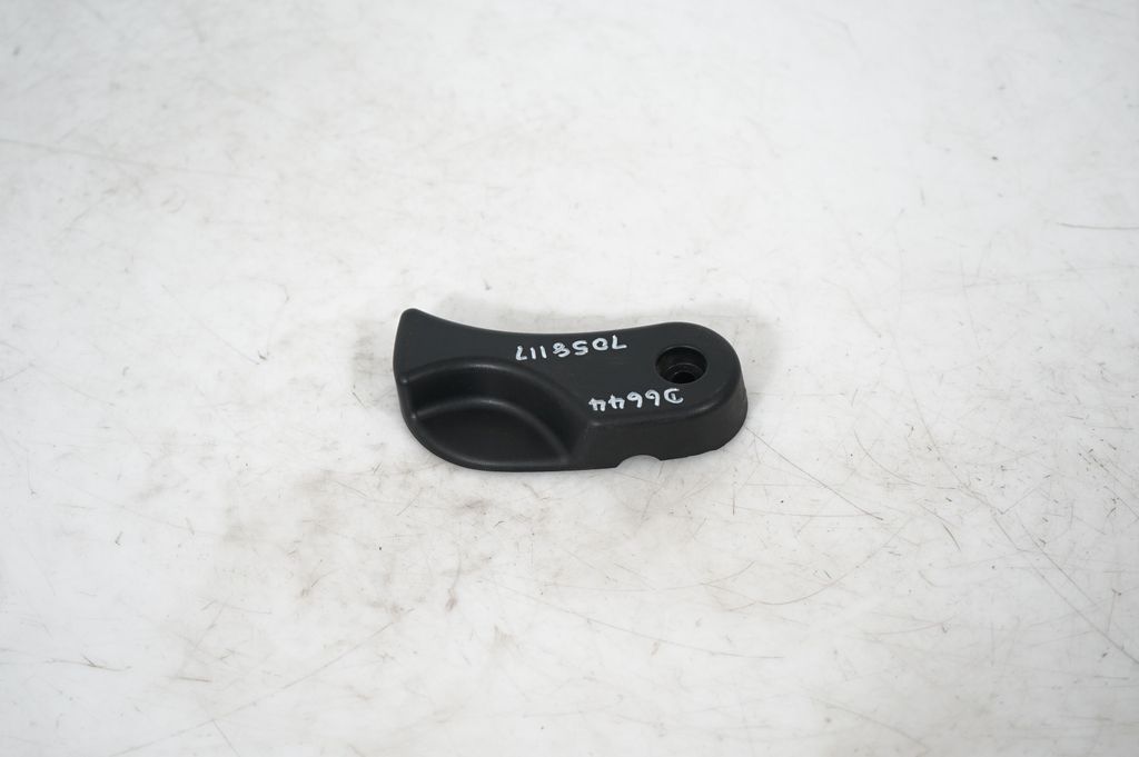 Engine bonnet (hood) release handle (3)