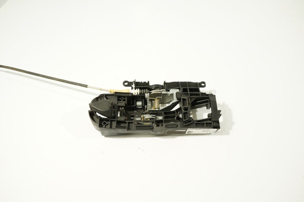 Rear door exterior handle/bracket (2)