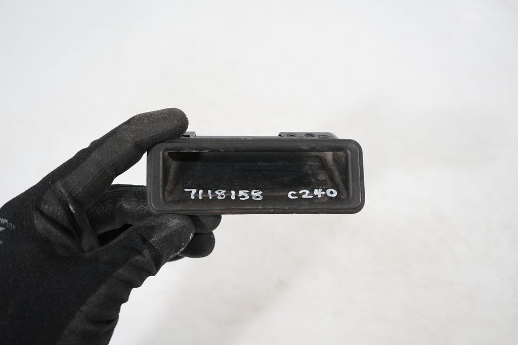 Tailgate/trunk/boot exterior handle (8)