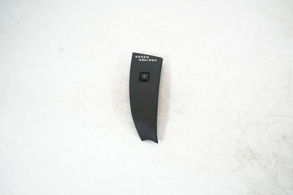 Electric window control switch (3)